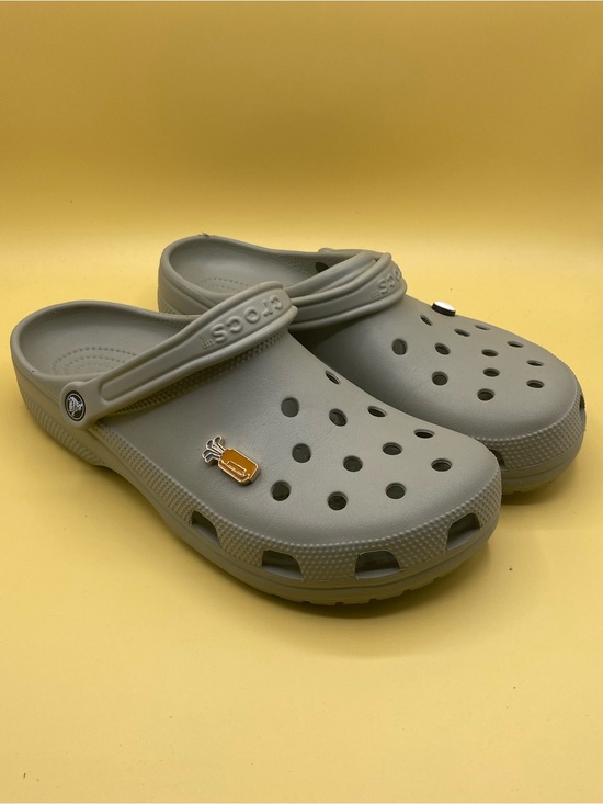 CROCS Other - CROCS Kids Classic Clog in Light Gray